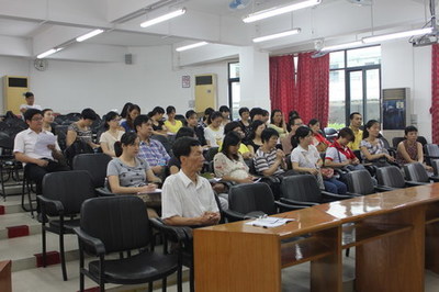 2012学年度随班就读听障学生家长培训在广州市聋人学校举办